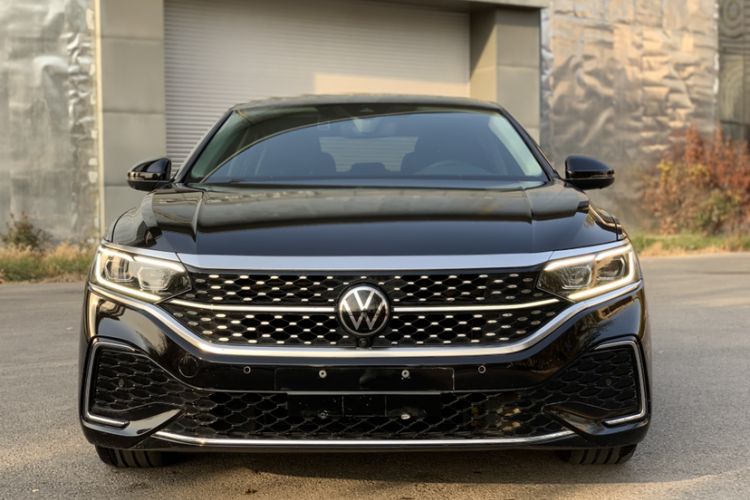 Used Volkswagen Passat 2023 Restyled 330TSI Starry Luxury Edition
