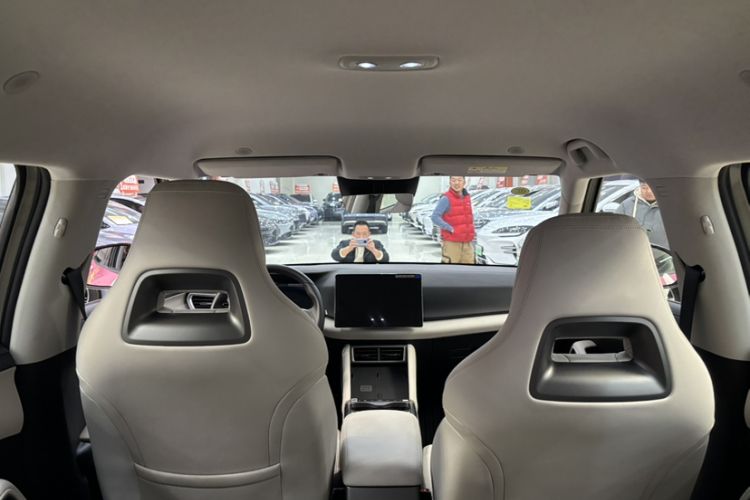 Used BYD Yuan UP 2025 Intelligent Driving Version 401 km Leading Edition