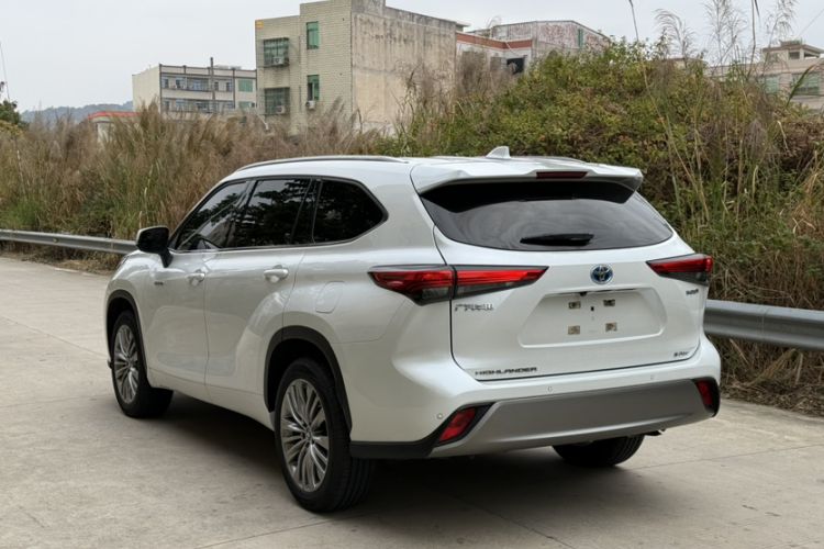Used Toyota Highlander 2022 Dual-Engine 2.5L Four-Wheel Drive Prestige Version 7 Seats

