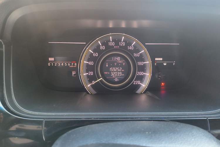 Used Honda Elysion 2016 2.4L Style Edition
