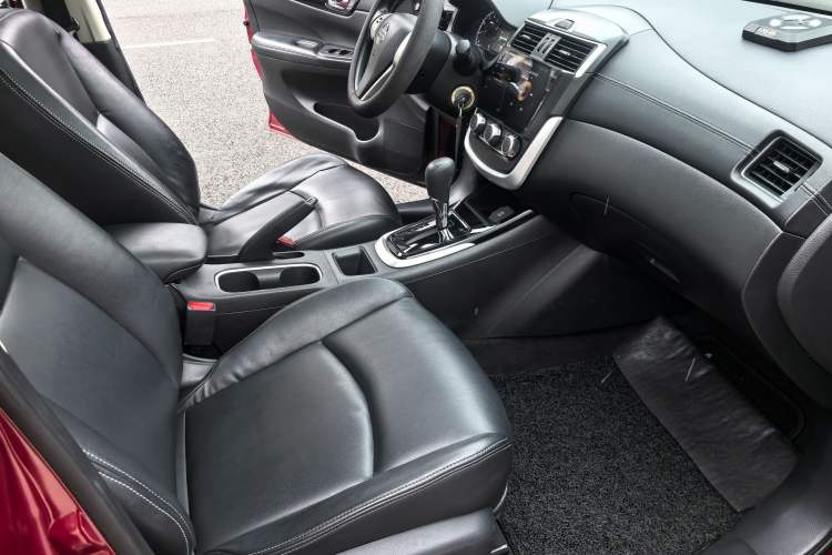 Used Nissan Tiida 2016 1.6L CVT Cool Dynamic Edition