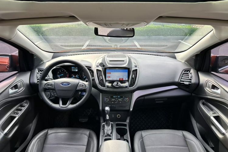 Used Ford Kuga 2017 EcoBoost 180 Two-Wheel-Drive Tiger Leap Model
