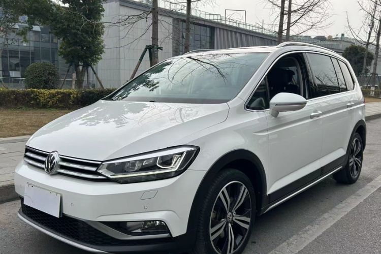 Used Volkswagen Touran 2021 Volkswagen Touran L 280TSI DSG Boundary Edition 7-Seater