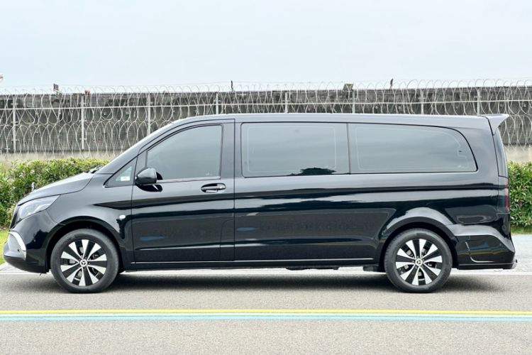 Used Mercedes-Benz Vito 2023 2.0T Elite Version 7 Seats