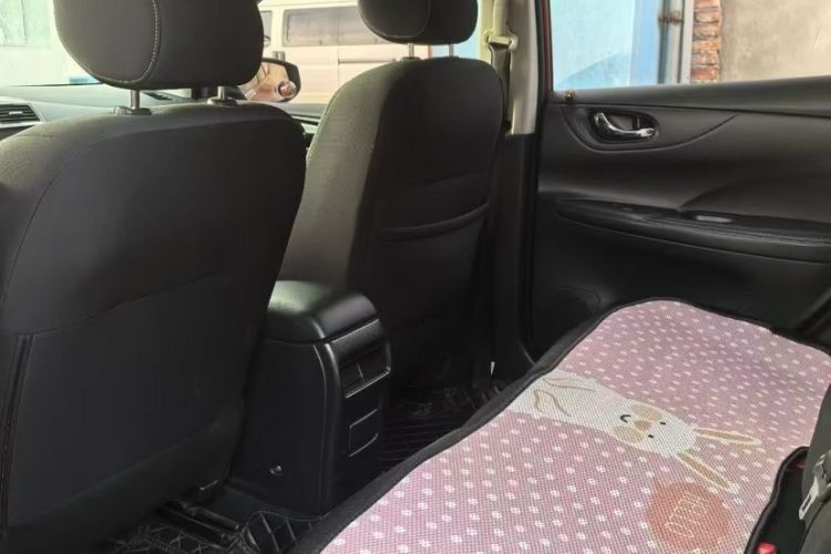 Used Nissan Tiida 2016 1.6L CVT Cool Dynamic Edition
