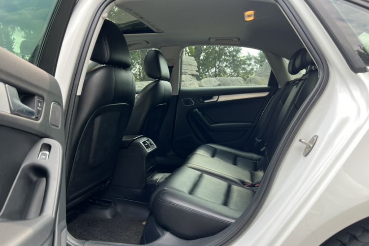 Used Audi A4L 2016 35 TFSI Collector's Edition Automatic Standard Model
