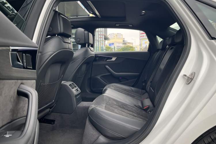 Used Audi A4L 2023 40 TFSI Luxury Dynamic Model