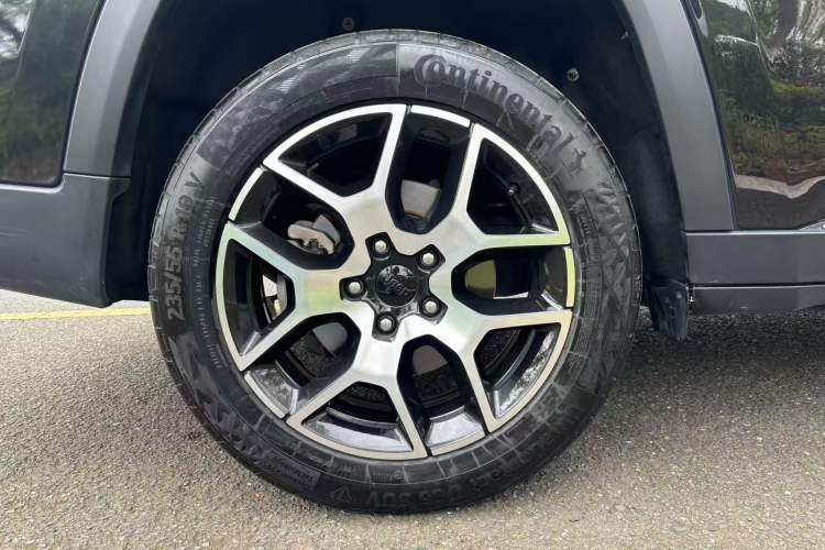 Used  Grand Commander 2022 2.0T Two-Wheel Drive Luxury Version
