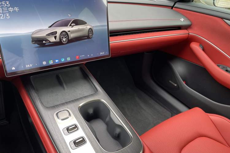 Used  SU7 2024 Rear-Drive Long-Range Intelligent Driving Version
