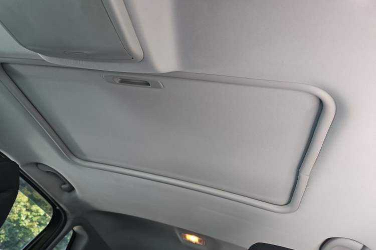 Used Peugeot 3008 2016 2.0L Automatic Classic Edition