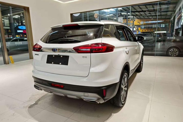 Used Geely Auto Emgrand X7 Sport 2018 1.8TD Manual Two-Wheel Drive Zhiya Model
