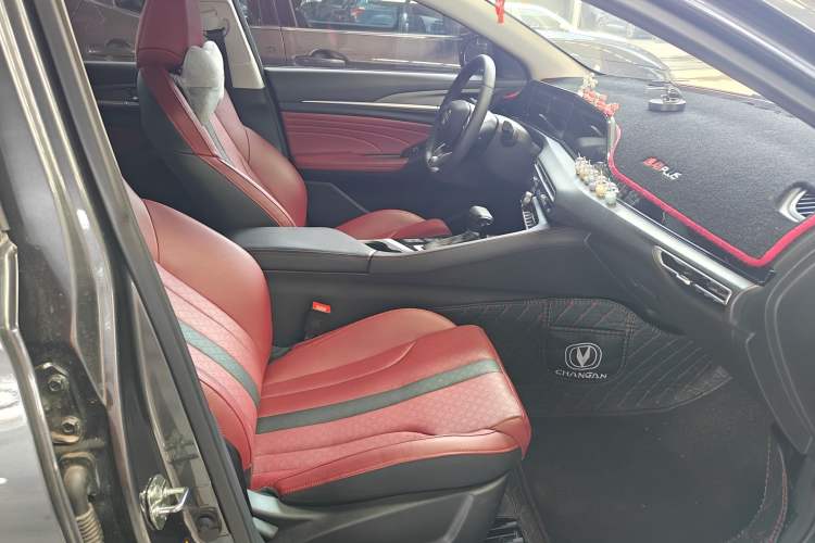 Used Changan Eado 2021 PLUS Blue Whale NE 1.4T GDI DCT Prestige Model
