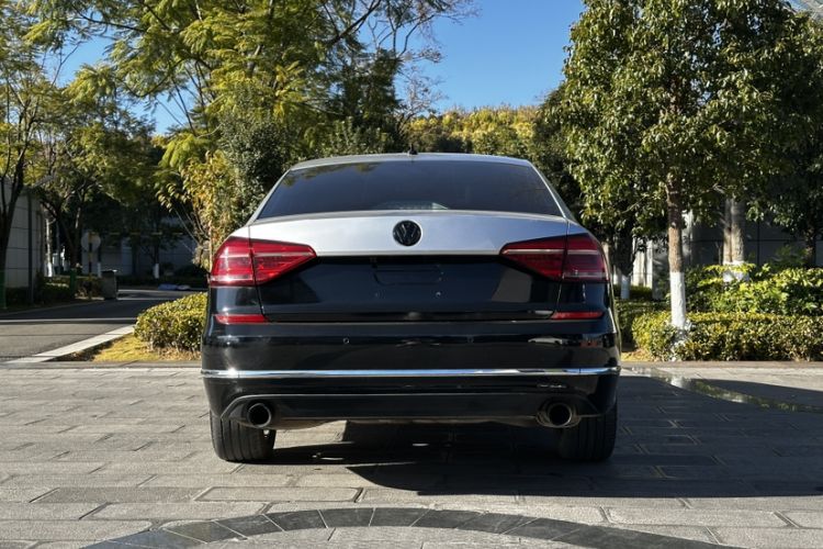 Used Volkswagen Passat 2017 330TSI DSG Luxury Edition
