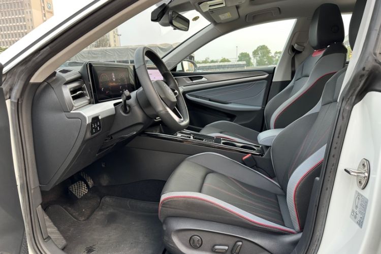 Used Volkswagen Lamando 2024 Lavida L 280TSI DSG Cool & Spicy Edition
