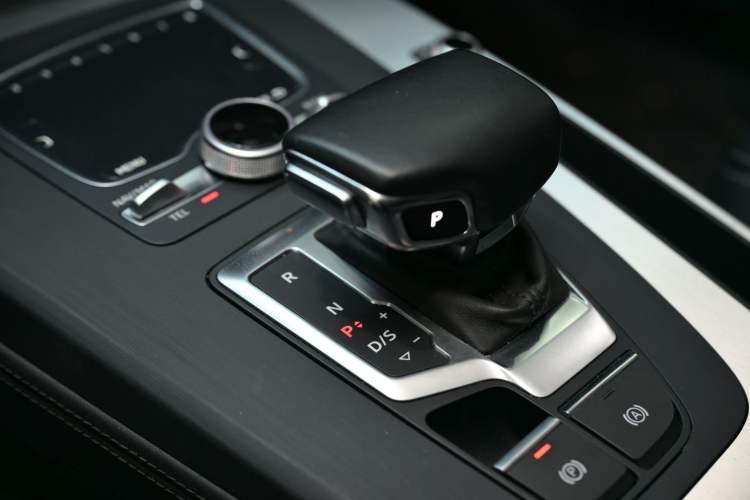 Used Audi Q5L 2020 Updated 40 TFSI Prestige Fashion Edition
