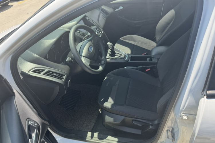 Used Ford Focus 2018 Hatchback Classic 1.6L Automatic Comfort Plus SmartDrive Edition