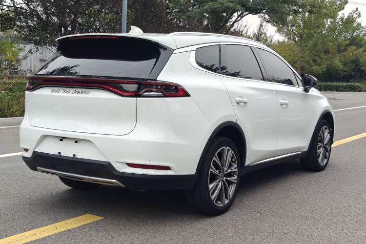 Used BYD Tang 2018 2.0T Automatic SmartConnect Prestige 7-Seater China V Standard
