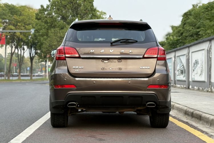 Used Haval H2 2016 Red Label 1.5T Automatic Two-Wheel Drive Prestige Model
