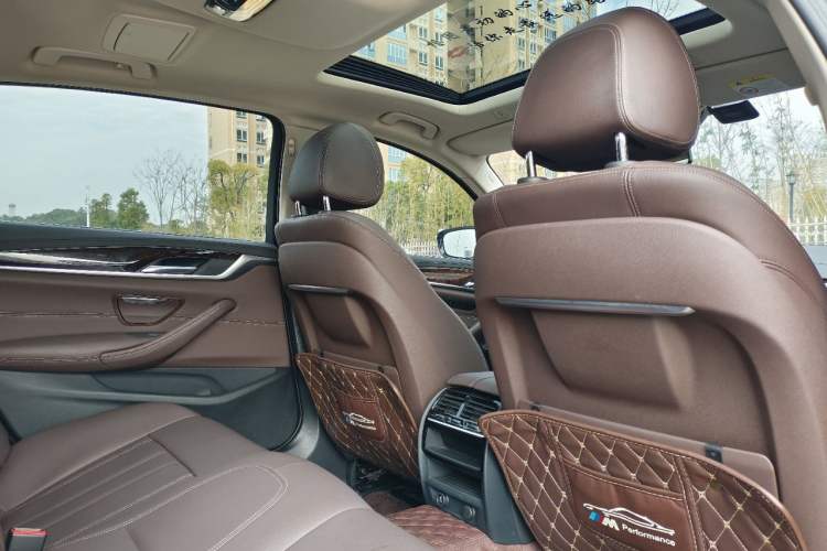 Used BMW 5 Series 2019 525Li Luxury Package
