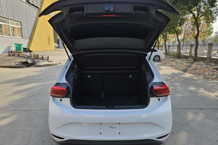 Used Volkswagen ID.3 2025 Smart Edition Outstanding Model
