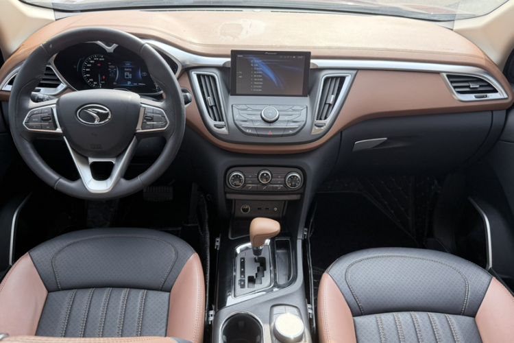 Used Soueast DX7 2017 1.5T Automatic Luxury Model
