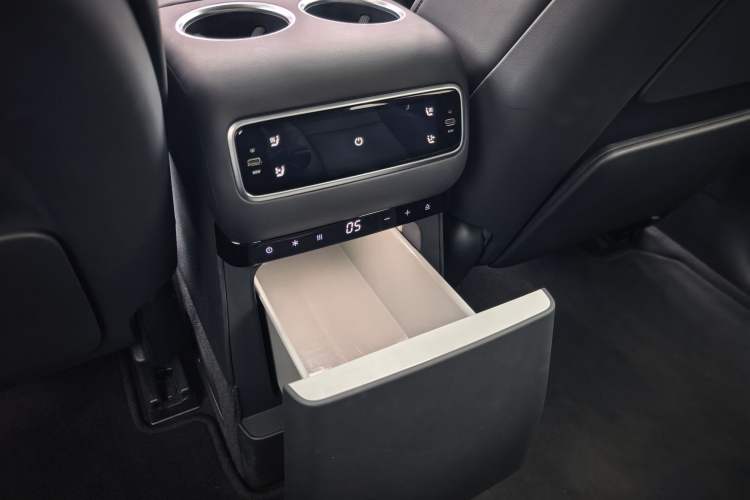 Used Li Auto L9 2024 Ultra Model
