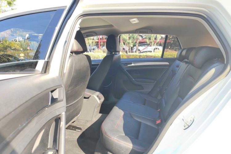 Used Volkswagen Golf 2016 1.6L Automatic Comfort Model
