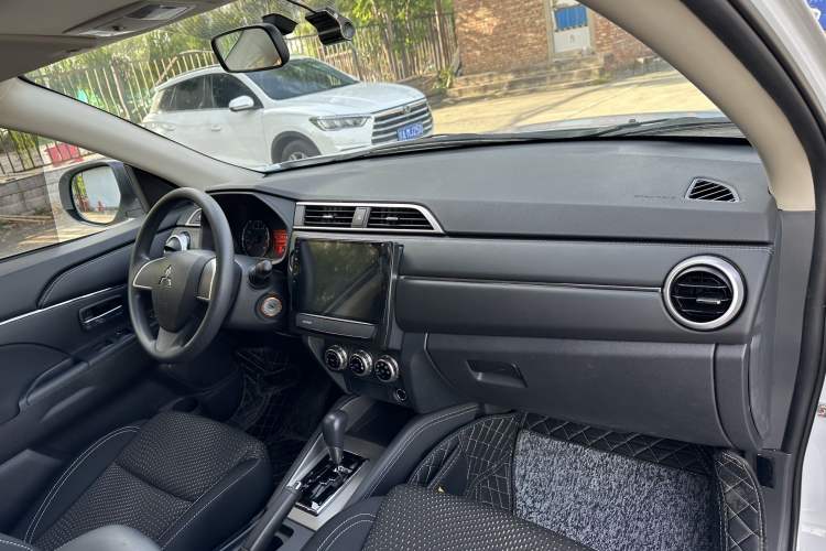 Used Mitsubishi ASX 2020 2.0L CVT Active Version
