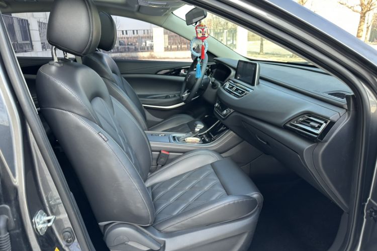 Used Changan Ruicheng CC 2022 Blue Whale Edition 1.5T DCT Prestige Model