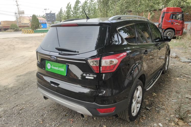 Used Ford Kuga 2017 EcoBoost 180 Two-Wheel-Drive Tiger Leap Model
