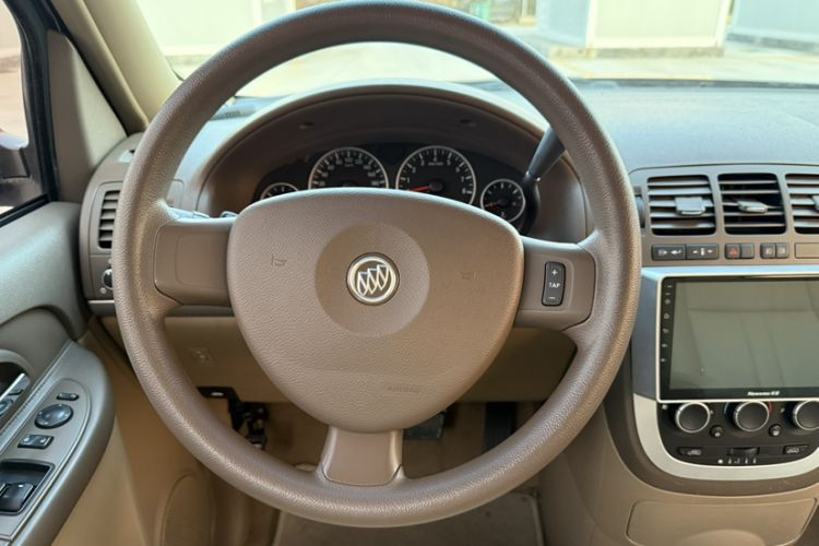 Used Buick GL8 2014 2.4L Comfort Edition