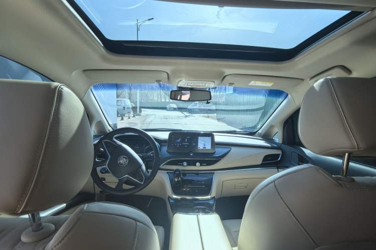 Used Buick GL8 2023 Land Executive Class 652T Luxury Model
