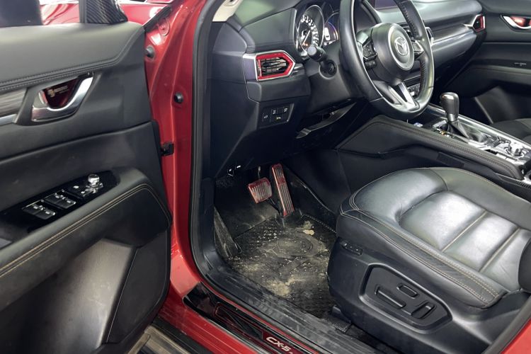 Used Mazda CX-5 2017 2.5L Automatic 2WD ZhiZun Version China V Standard
