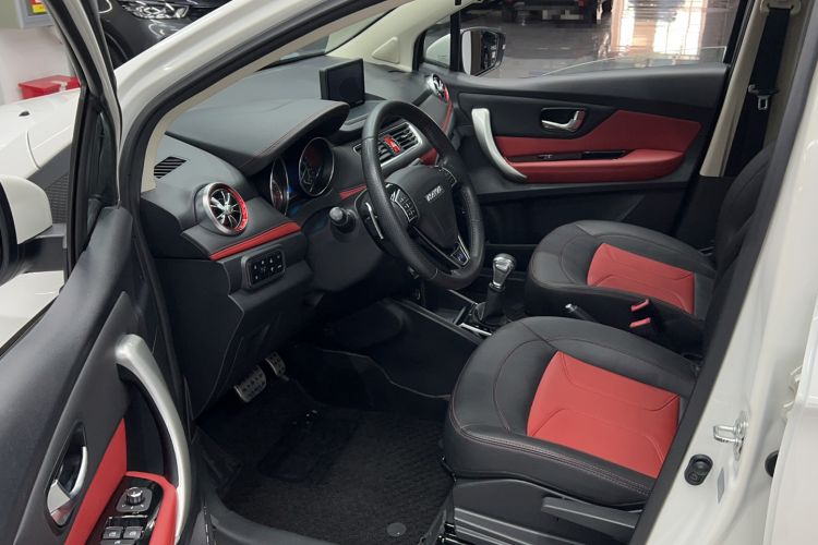 Used Haval H1 2016 Revised Version Blue Badge 1.5L AMT Luxury Edition