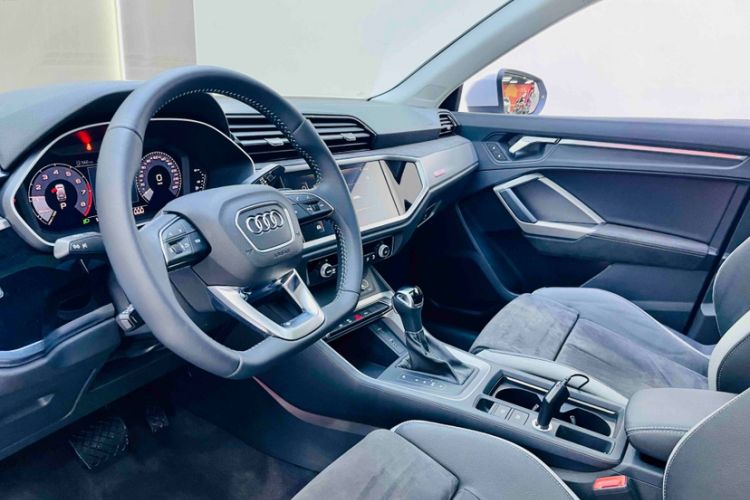 Used Audi Q3 2020 35 TFSI Fashion Dynamic Model