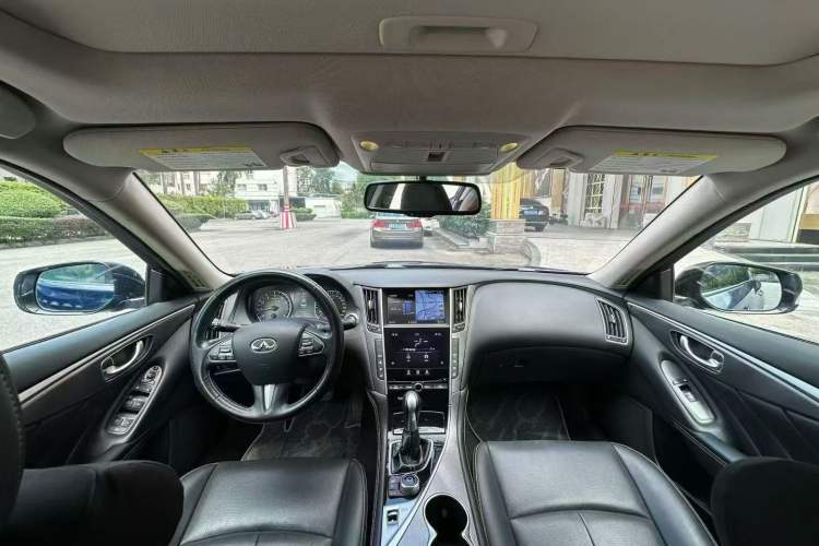 Used Infiniti Q50L 2016 2.0T Enjoyment Edition
