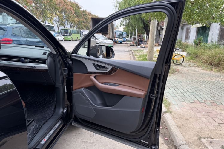 Used Audi Q7 2018 45 TFSI Technology Edition
