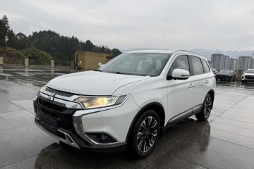 Used Mitsubishi Outlander 2019 2.0L Two-Wheel Drive Comfort Edition 5 Seats China V Standard
