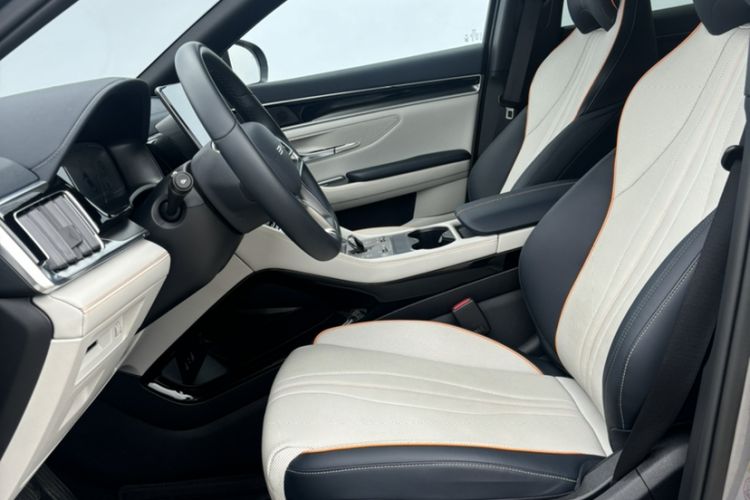 Used BYD Song PLUS New Energy 2024 HONOR Edition DM-i 150km Flagship PLUS
