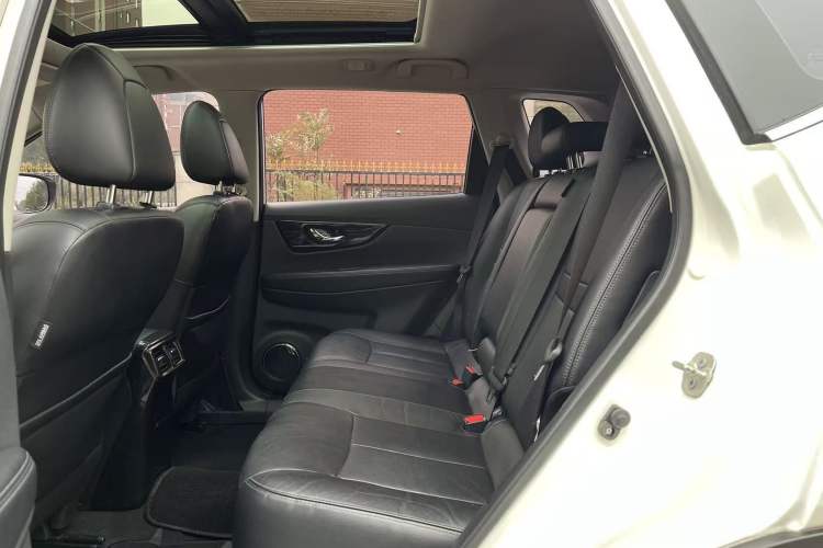 Used Nissan X-Trail 2019 2.0L CVT Smart Connect Comfort Edition 2WD