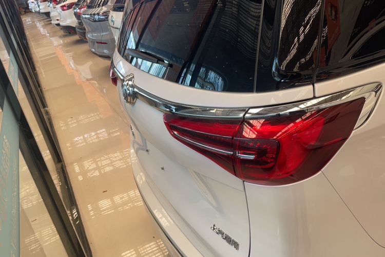 Used Buick GL8 2022 ES Landtrek 653T Comfort Edition
