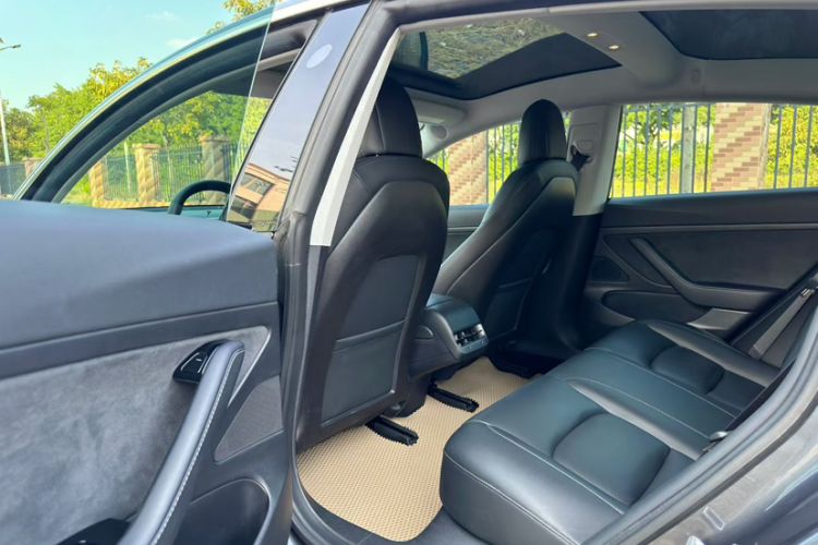 Used Tesla Model 3 2019 Standard Range Rear-Wheel Drive Upgraded Version (52 kWh)
