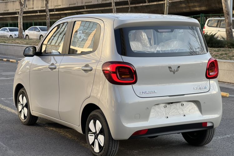 Used Wuling Hongguang MINIEV 2025 Four-Door Version Advanced Edition
