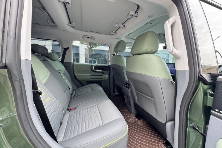 Used Beijing Auto BJ40 2024 2.0D All-New Blade Hero Crosser
