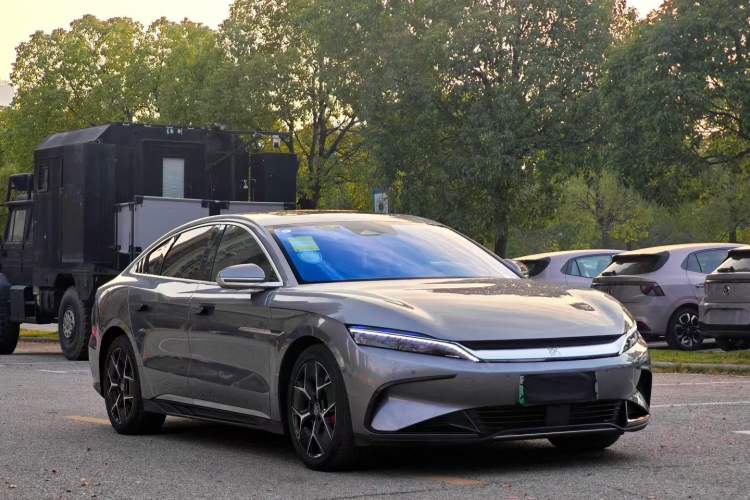 Used BYD Han 2022 EV Genesis Edition 715KM Front-Wheel-Drive Prestige Model