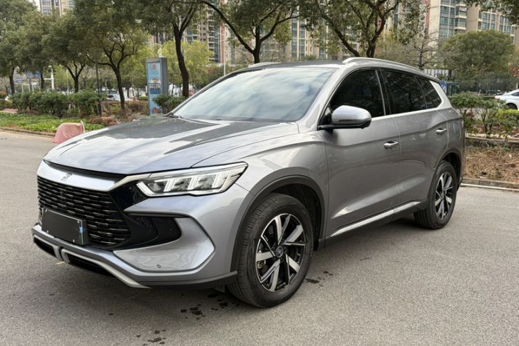 Used BYD Song Pro New Energy 2023 Champion Edition DM-i 71KM Navigation Model
