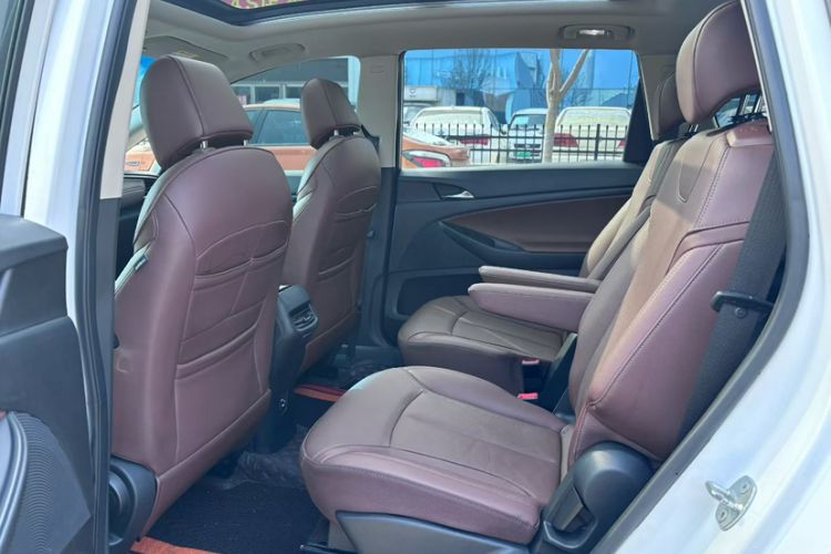 Used Buick GL6 2019 18T 6-Seater Connected Luxury Version China VI Standard

