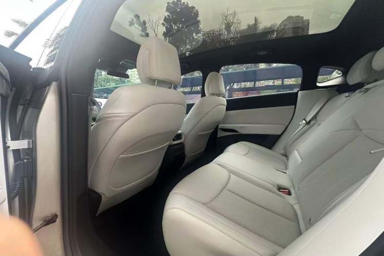 Used XPeng G6 2023 700 Four-Wheel Drive Performance Max
