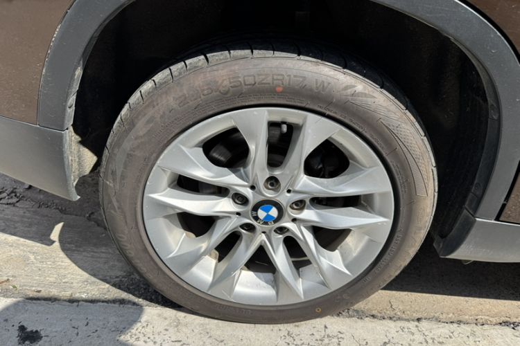 Used BMW X1 2014 sDrive18i Leading Model
