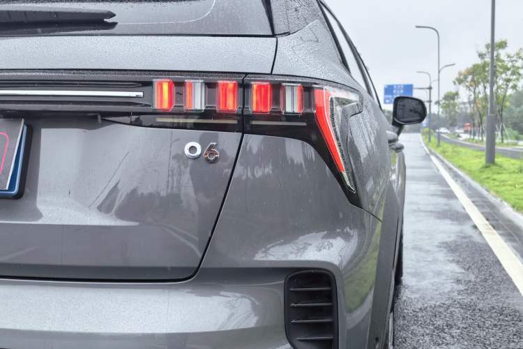 Used Lynk & Co 06 2023 Remix 1.5T Dynamic Halo
